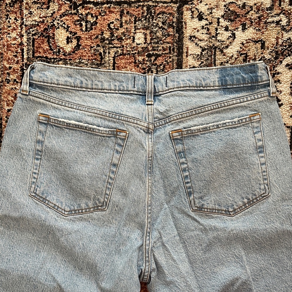 Abercrombie & Fitch The Straight Mid Rise Curve Love Light Jeans - 14 Extra Long - Picture 4 of 5
